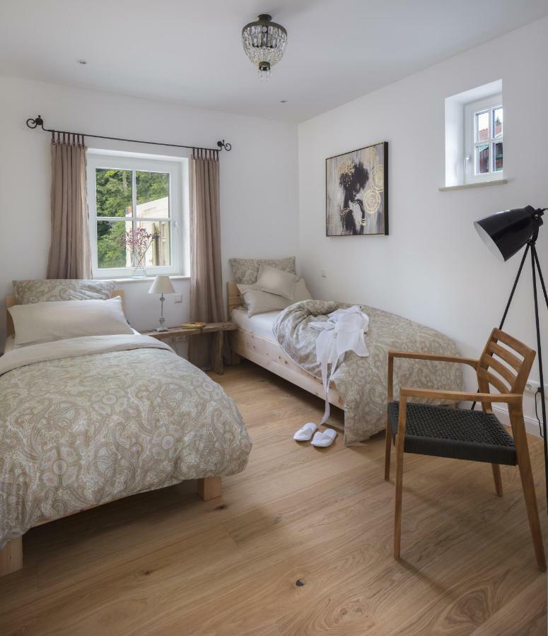 Ferienwohnung Chiemsee Breitbrunn am Chiemsee Exterior photo
