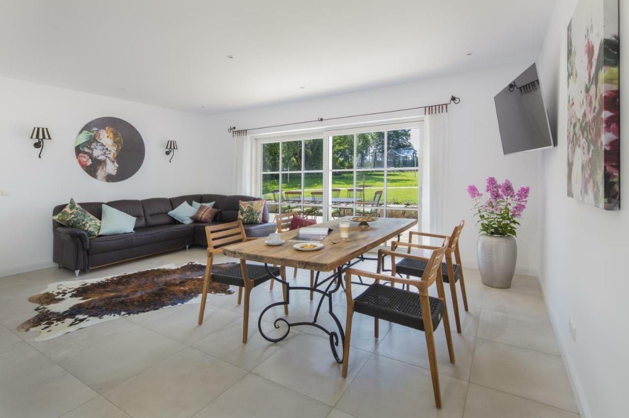 Ferienwohnung Chiemsee Breitbrunn am Chiemsee Exterior photo